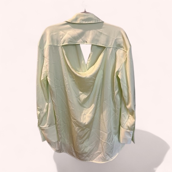Adrienne Landau Lime Cream Open Back Relaxed Button Down Loungewear Top Size S - Picture 3 of 5
